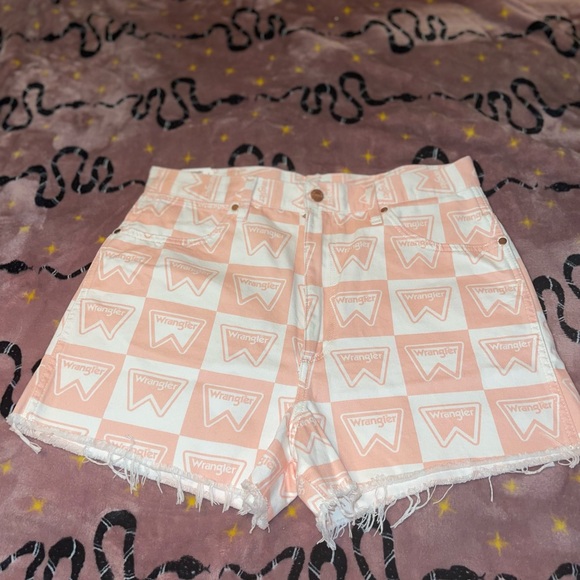 Wrangler Vintage Peach Shorts NWT - Picture 6 of 11